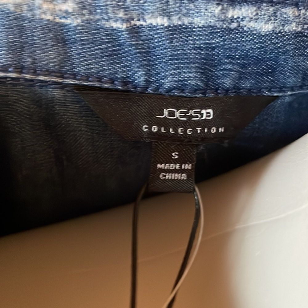 [Joe’s Jeans] Denim Embroidered Blouse - Size Small NWT - Picture 5 of 6